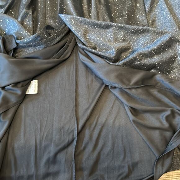 NWT Ever Pretty Women's Sexy V Neck Shiny Evening Dress Black Size 22 - Picture 8 of 10